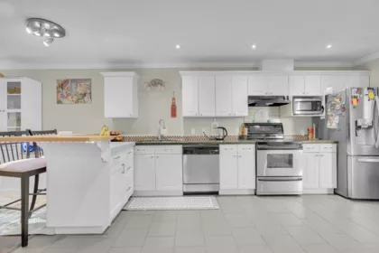 Kitchen Island Photo of 113 7837 120a Street, Surrey, BC