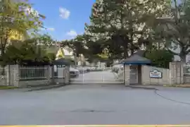 113 7837 120a Street, Surrey, BC