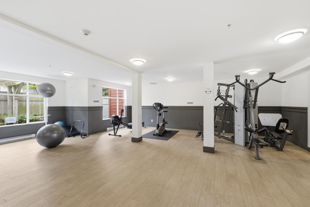 Hallway Photo of 2102 963 Charland Avenue, Coquitlam, BC