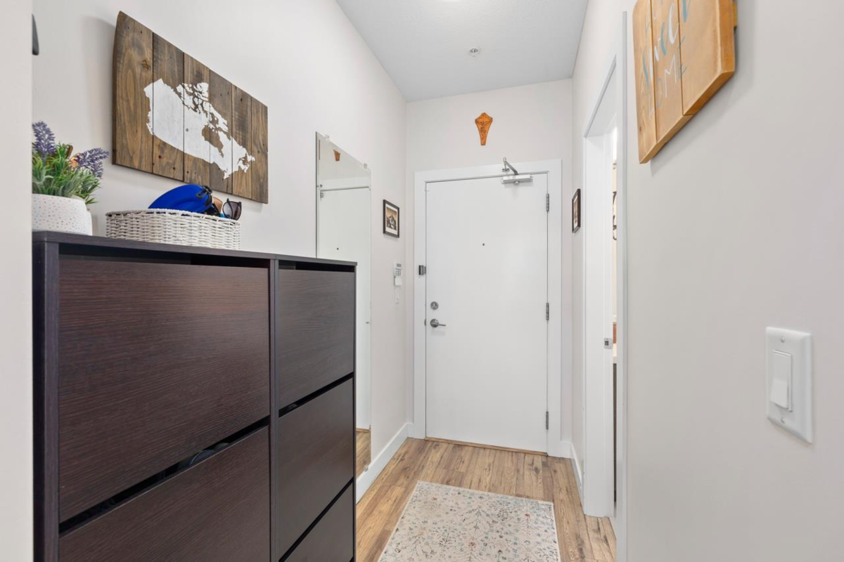 Loft / Bonus Room Photo of 2102 963 Charland Avenue, Coquitlam, BC