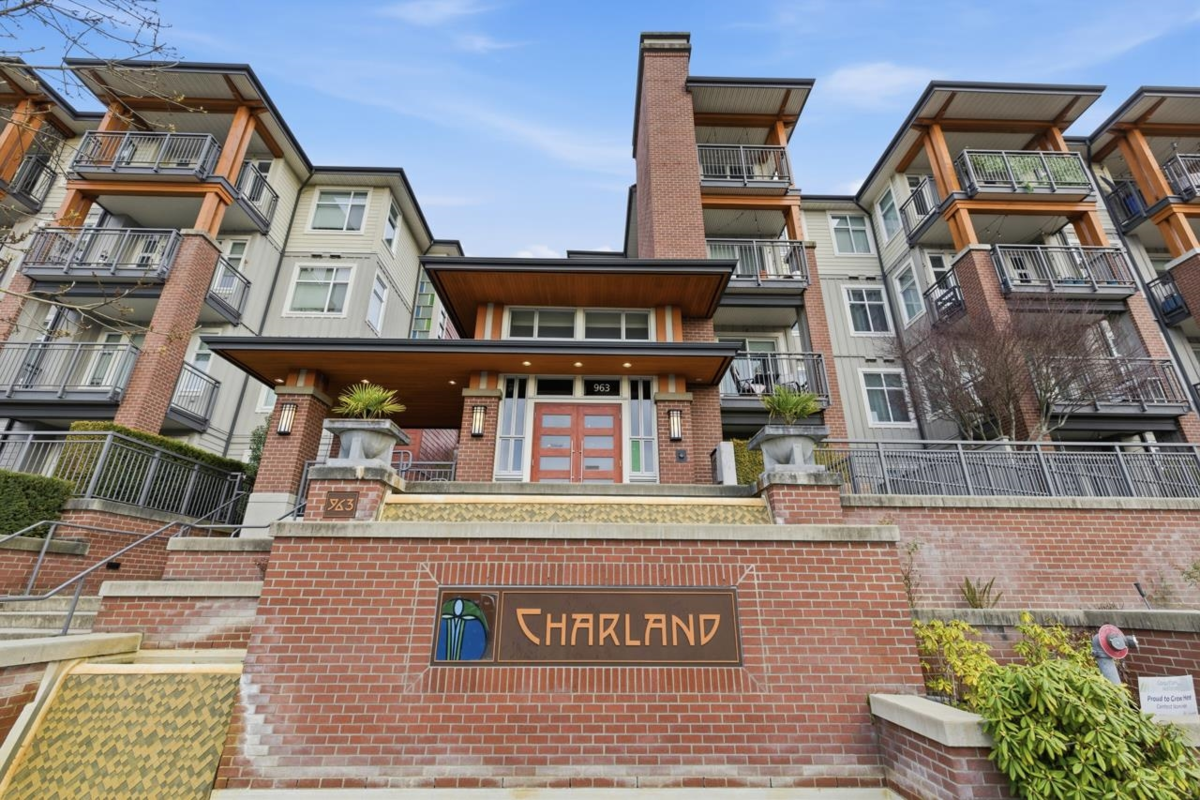 Outdoor Deck Photo of 2102 963 Charland Avenue, Coquitlam, BC