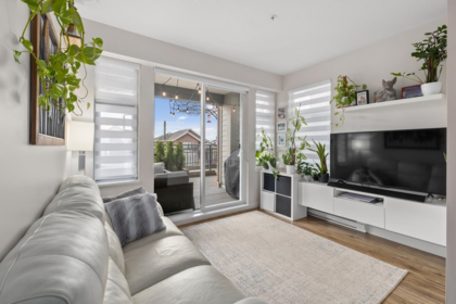 2102 963 Charland Avenue, Coquitlam, BC, Central Coquitlam — 2 bed apartment/condo for sale