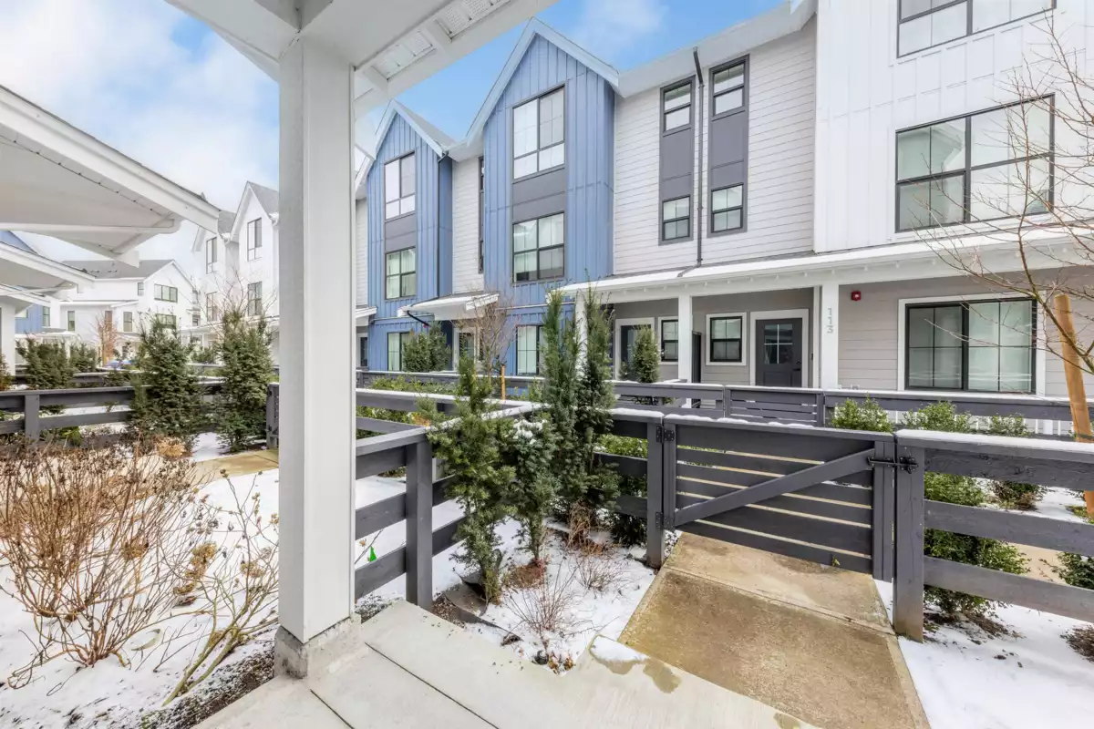 Bedroom 4 Photo of 123 488 Furness Street, New Westminster, BC