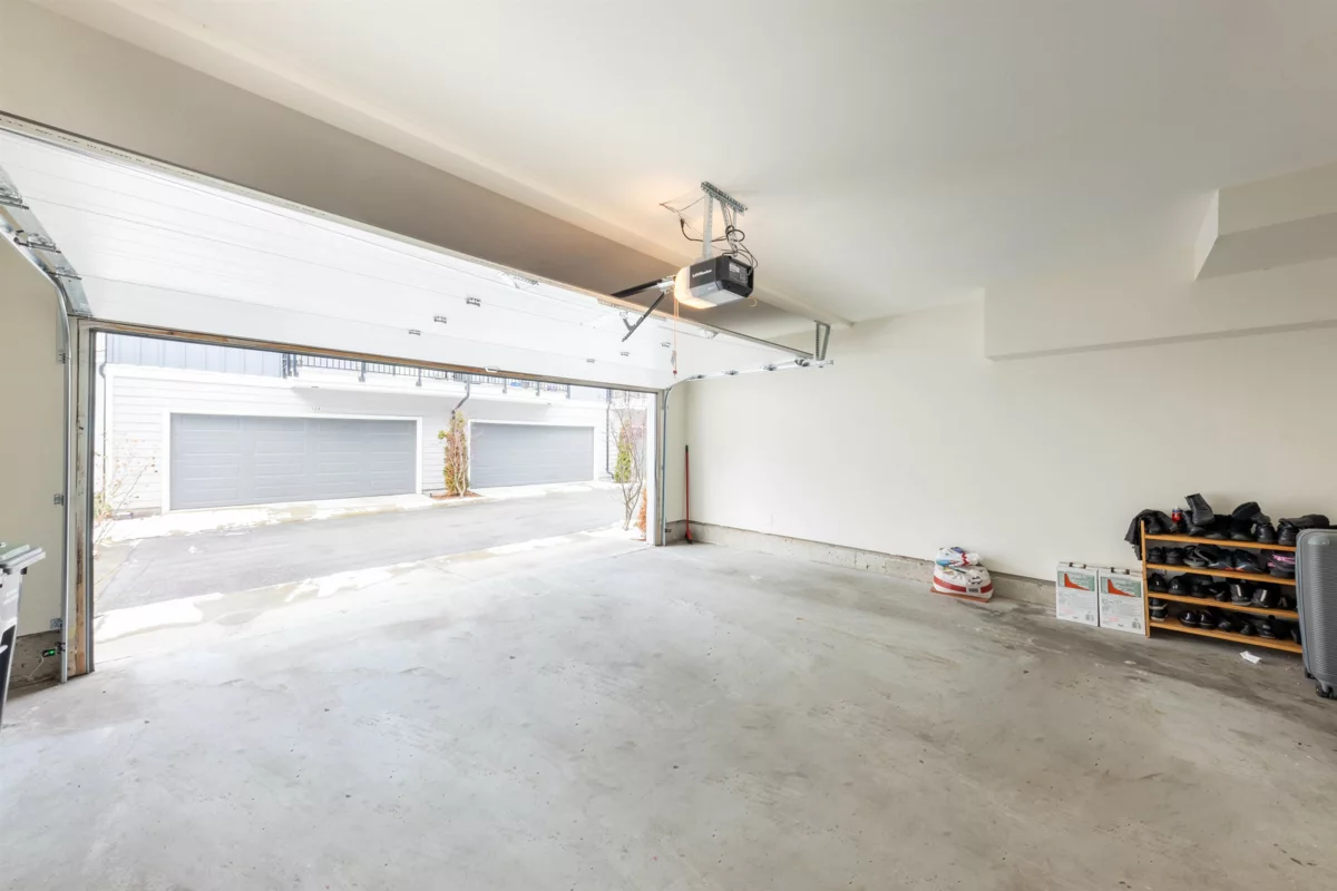 Guest Bathroom Photo of 123 488 Furness Street, New Westminster, BC