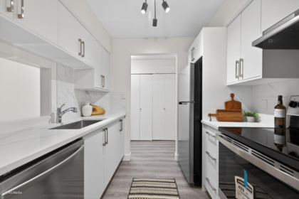 Kitchen Photo of 309 385 Ginger Drive, New Westminster, BC