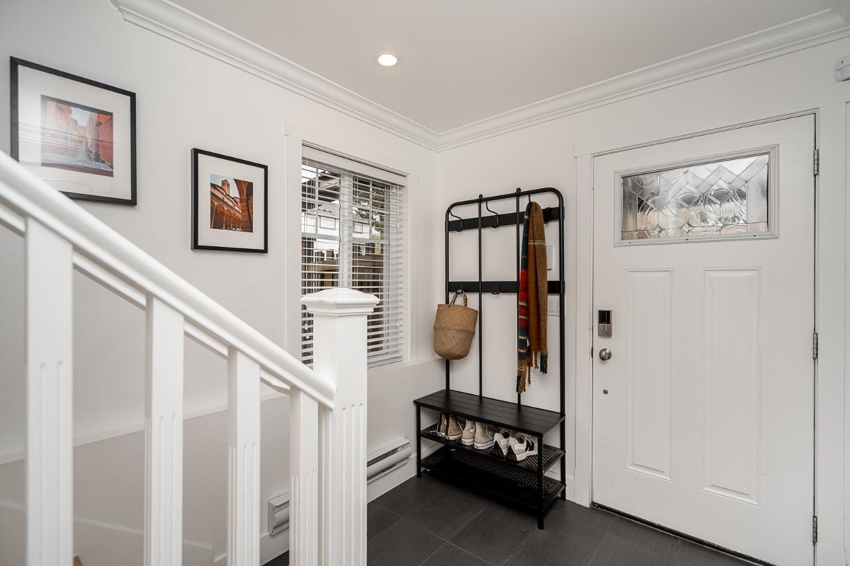 Backyard Photo of 1 18818 71 Avenue, Surrey, BC