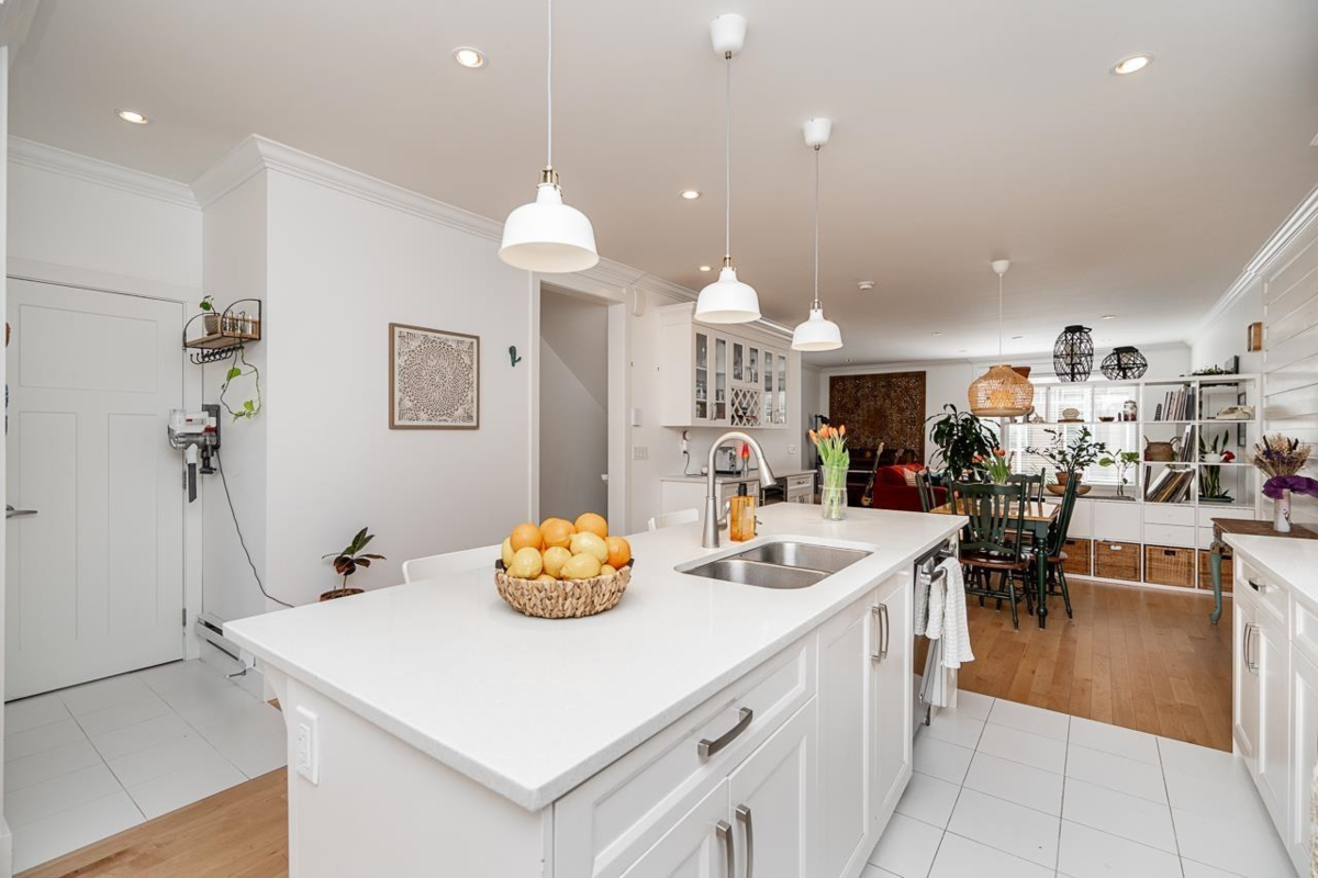Breakfast Nook Photo of 1 18818 71 Avenue, Surrey, BC