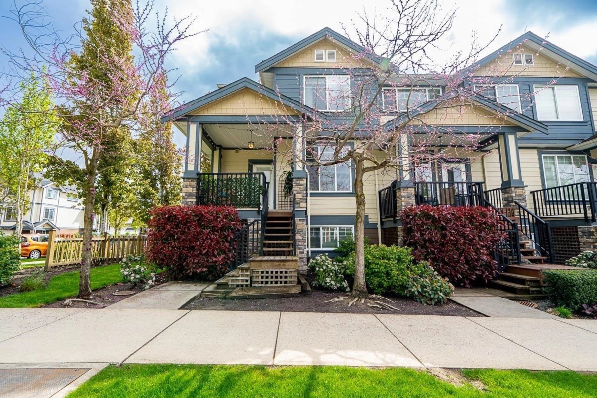 Exterior Rear Photo of 1 18818 71 Avenue, Surrey, BC