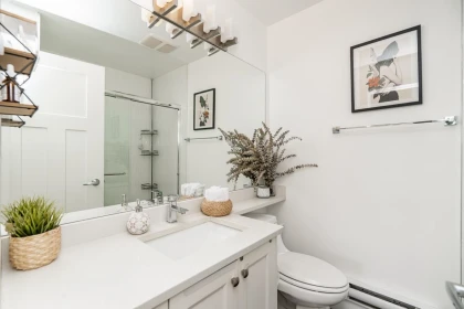 Basement Recreation Room Photo of 1 18818 71 Avenue, Surrey, BC