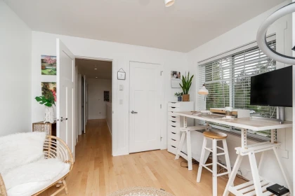 Hallway Photo of 1 18818 71 Avenue, Surrey, BC