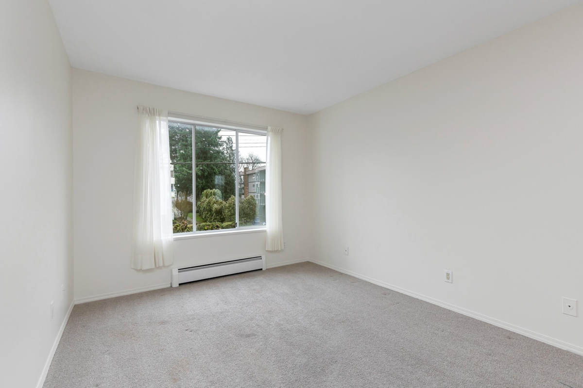 Staircase Photo of 206 2425 Church Street, Abbotsford, BC