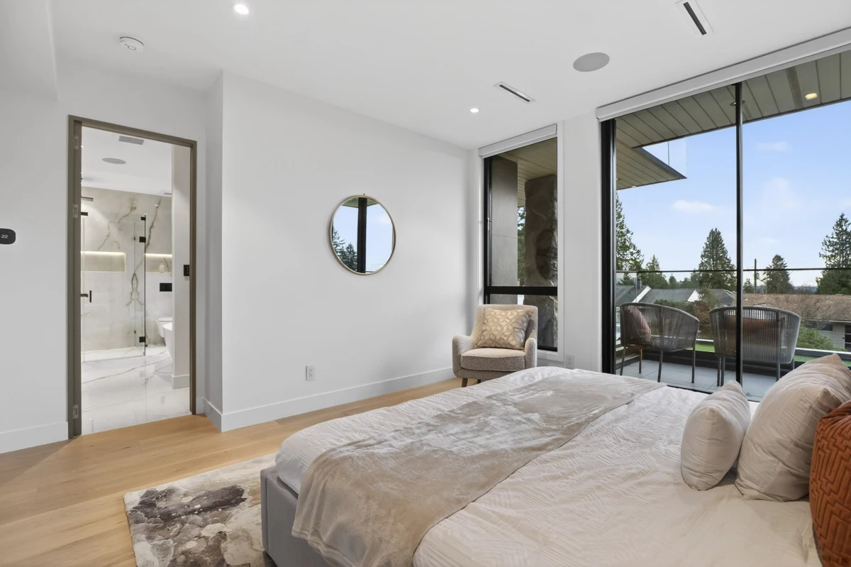 Laundry Room Photo of 922 Wentworth Avenue, North Vancouver, BC