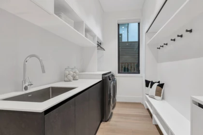 Powder Room Photo of 922 Wentworth Avenue, North Vancouver, BC