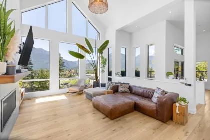 Breakfast Nook Photo of 7676 Cerulean Drive, Pemberton, BC