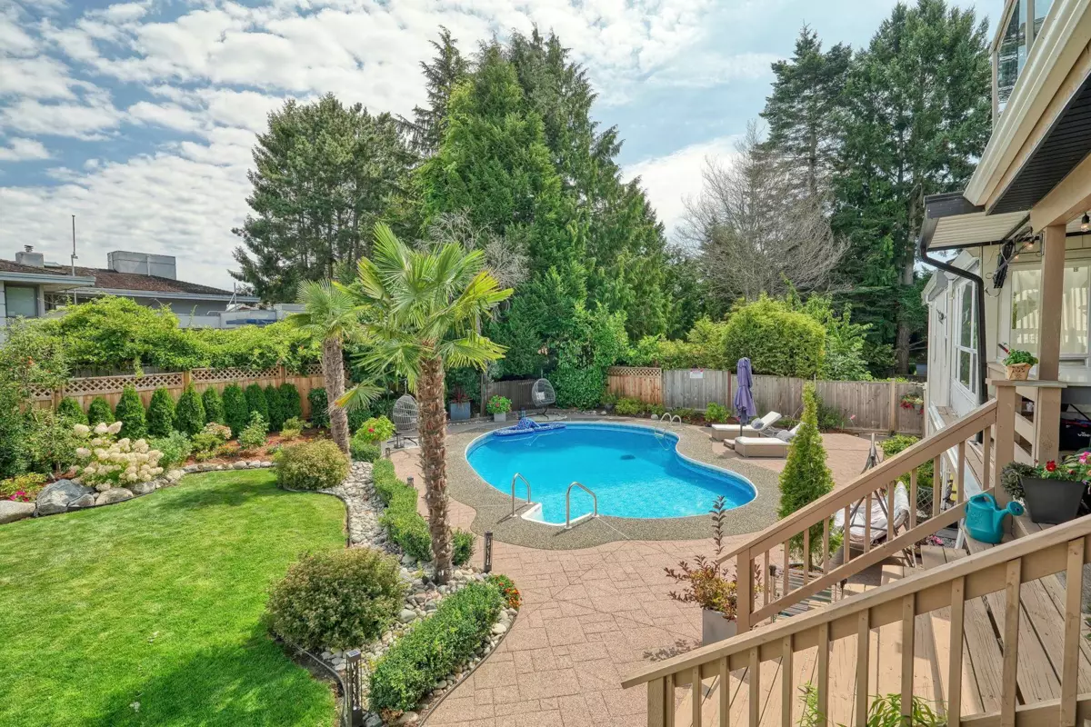 Living Room Photo of 284 54a Street, Delta, BC