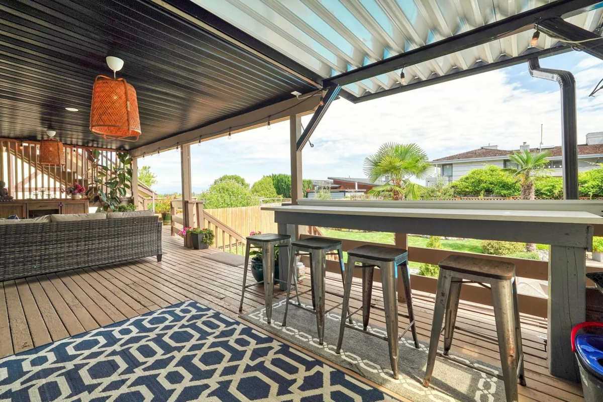 Powder Room Photo of 284 54a Street, Delta, BC