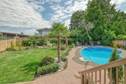 284 54a Street, Delta, BC, Boundary Beach — 6 bed single family residence for sale