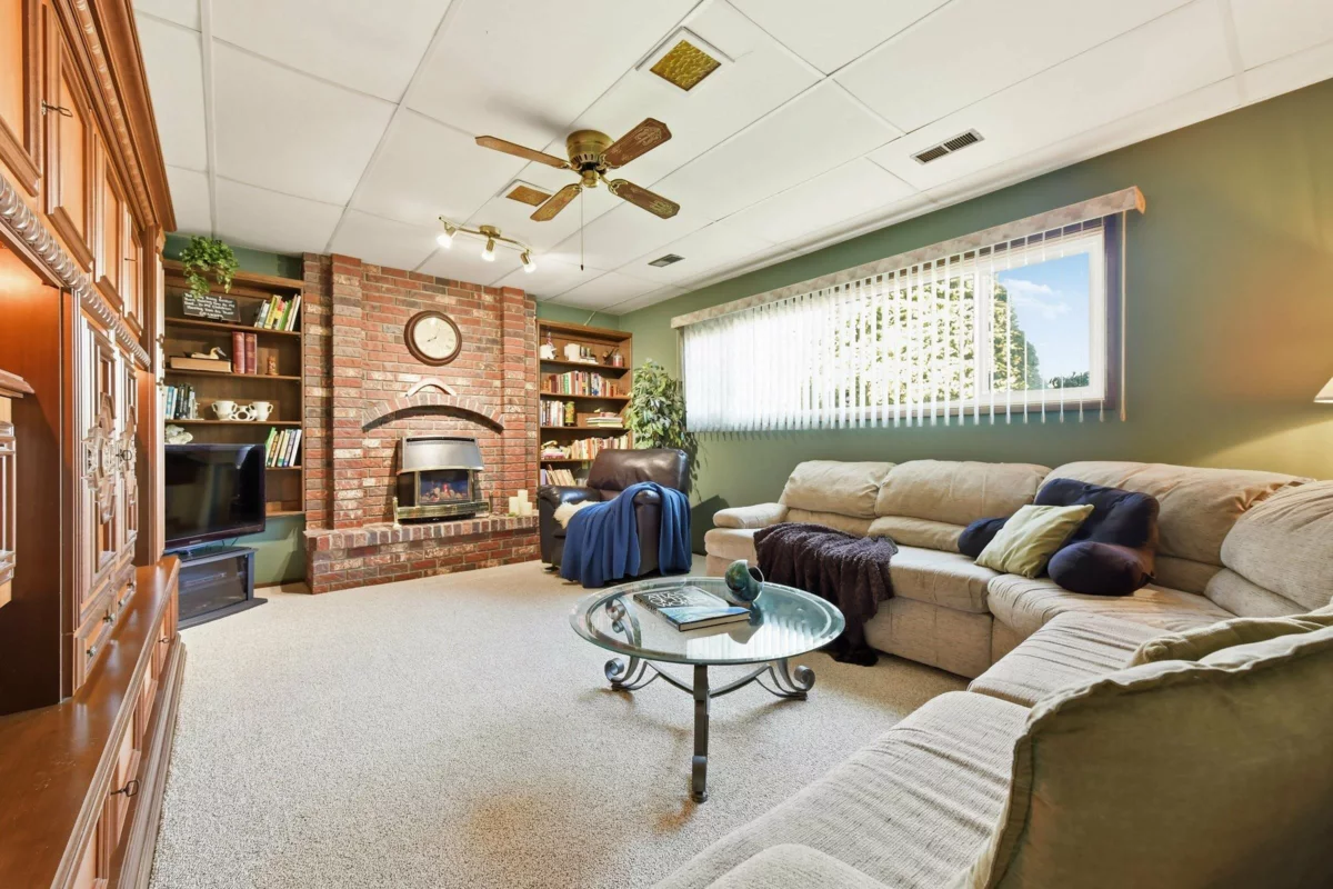 Mudroom Photo of 46464 Brice Road, Chilliwack, BC