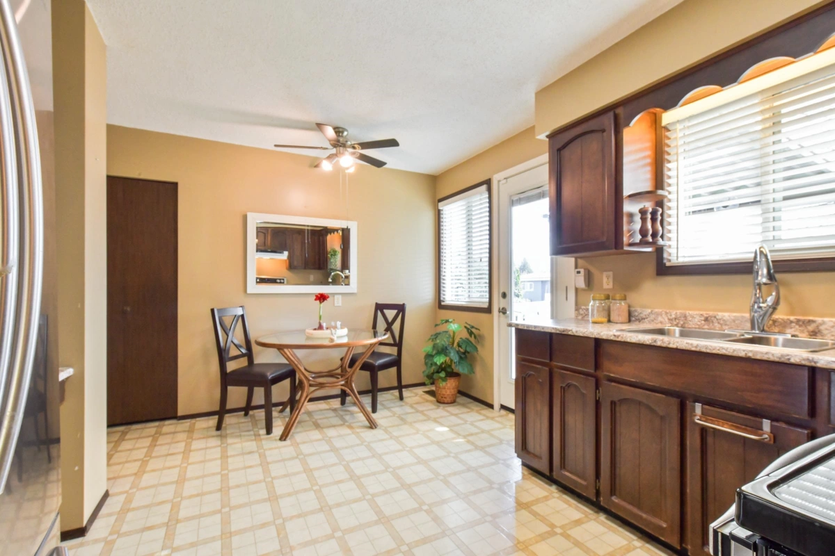 Primary Bedroom Photo of 46464 Brice Road, Chilliwack, BC