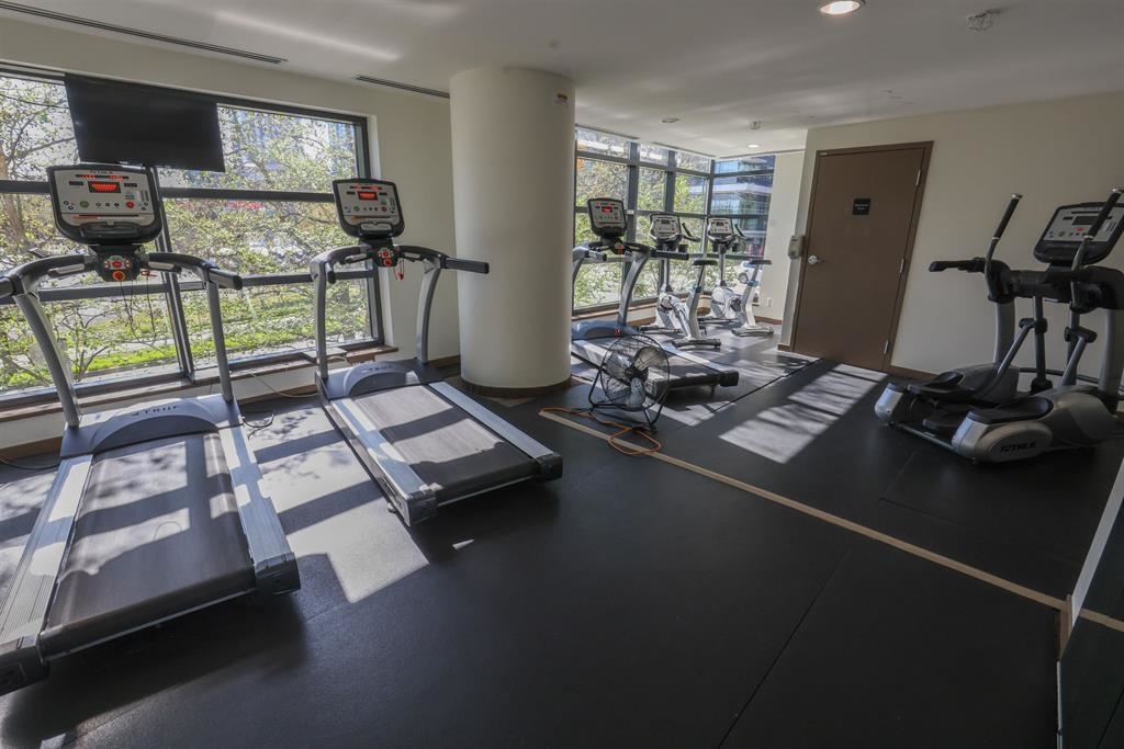 Garden / Landscaping Photo of 2705 918 Cooperage Way, Vancouver, BC