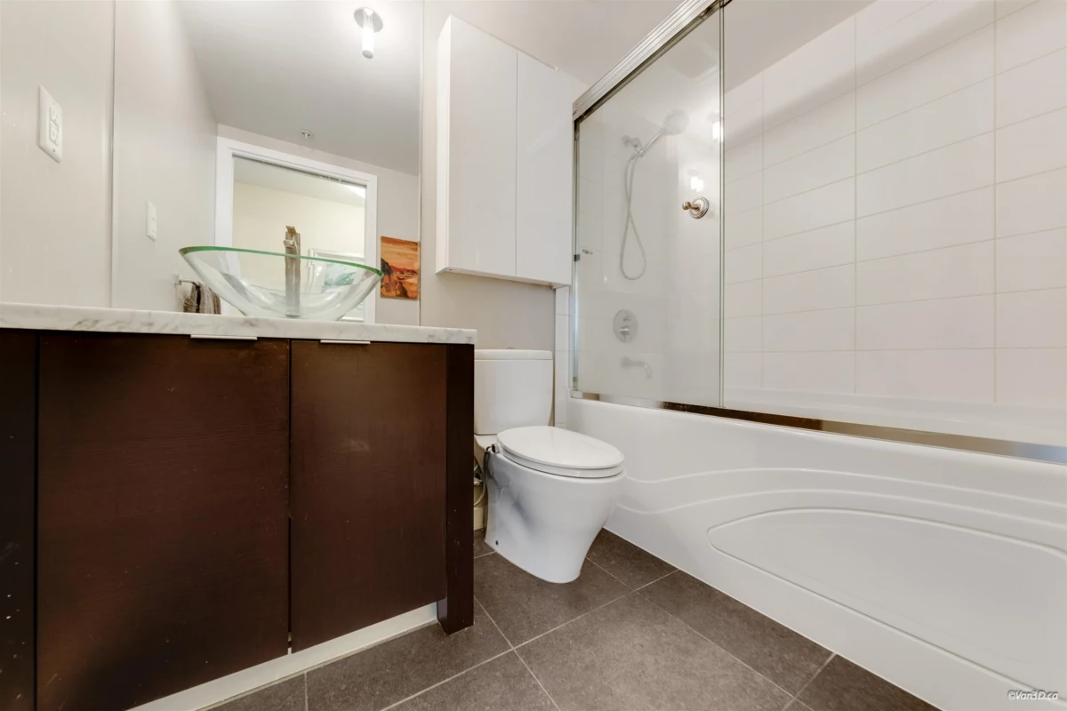 Laundry Room Photo of 2705 918 Cooperage Way, Vancouver, BC