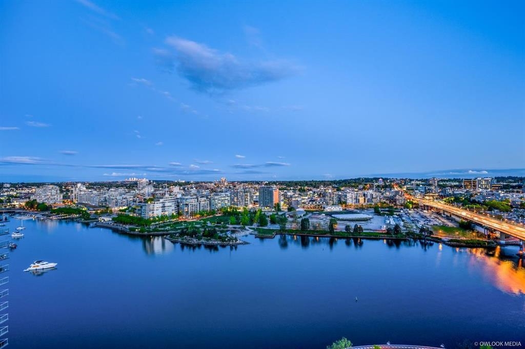 Outdoor Patio Photo of 2705 918 Cooperage Way, Vancouver, BC