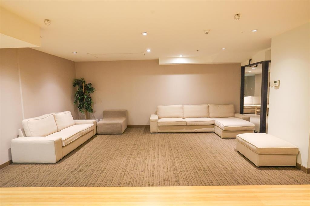 Street View Photo of 2705 918 Cooperage Way, Vancouver, BC