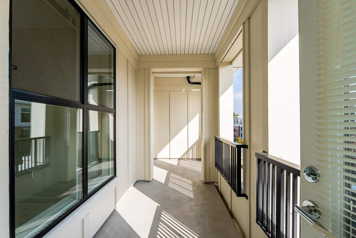 Basement Recreation Room Photo of 421 3323 151 Street, Surrey, BC