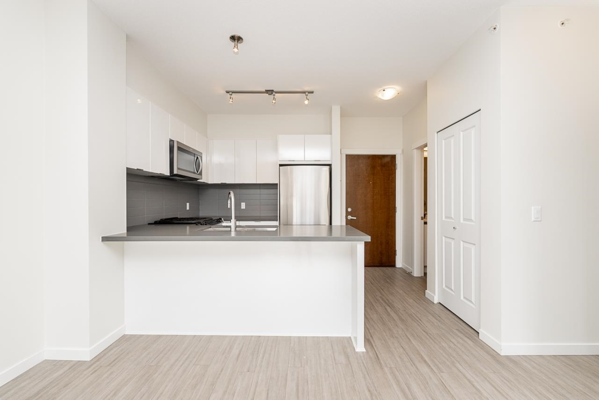 Breakfast Nook Photo of 421 3323 151 Street, Surrey, BC