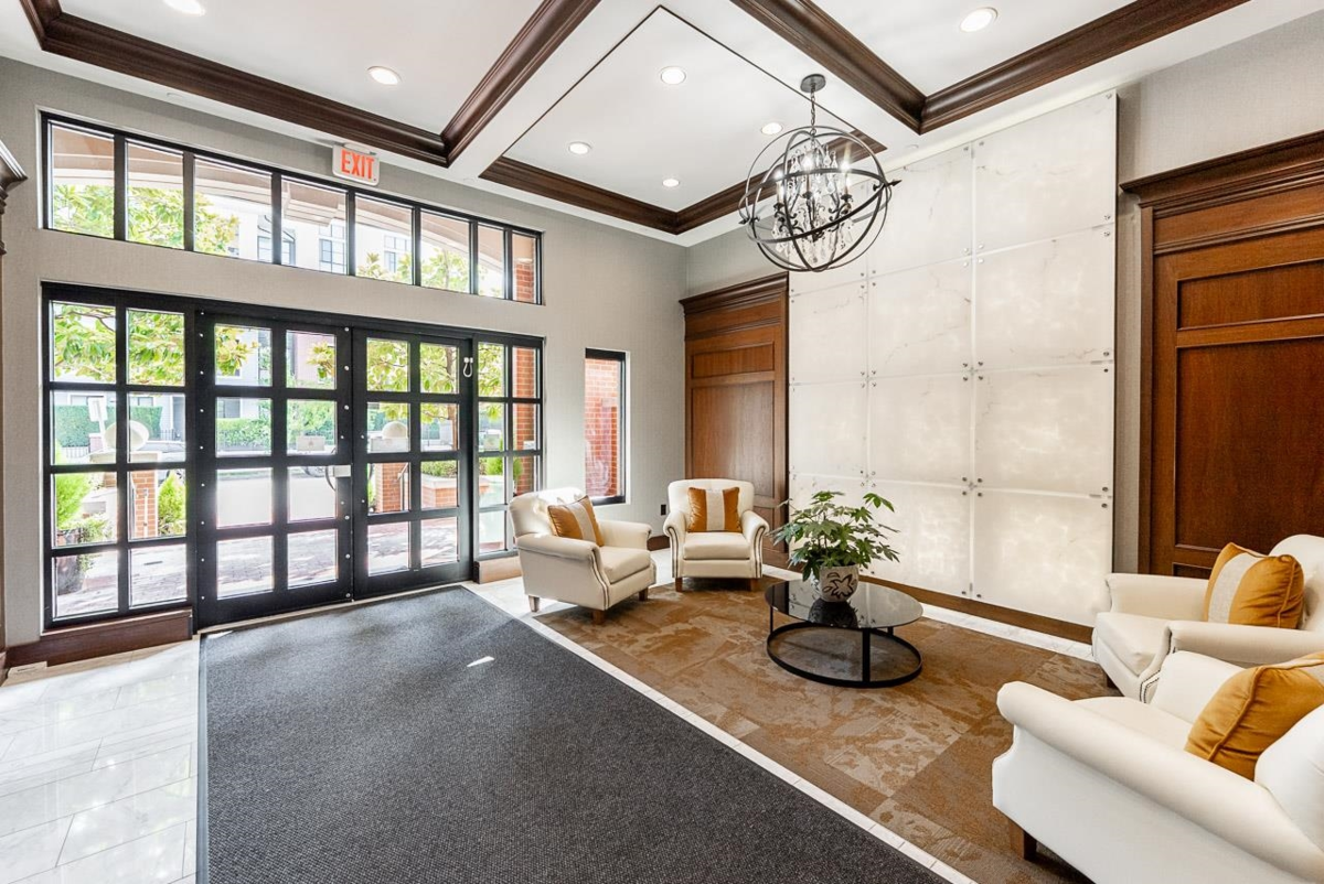 Entry Foyer Photo of 421 3323 151 Street, Surrey, BC