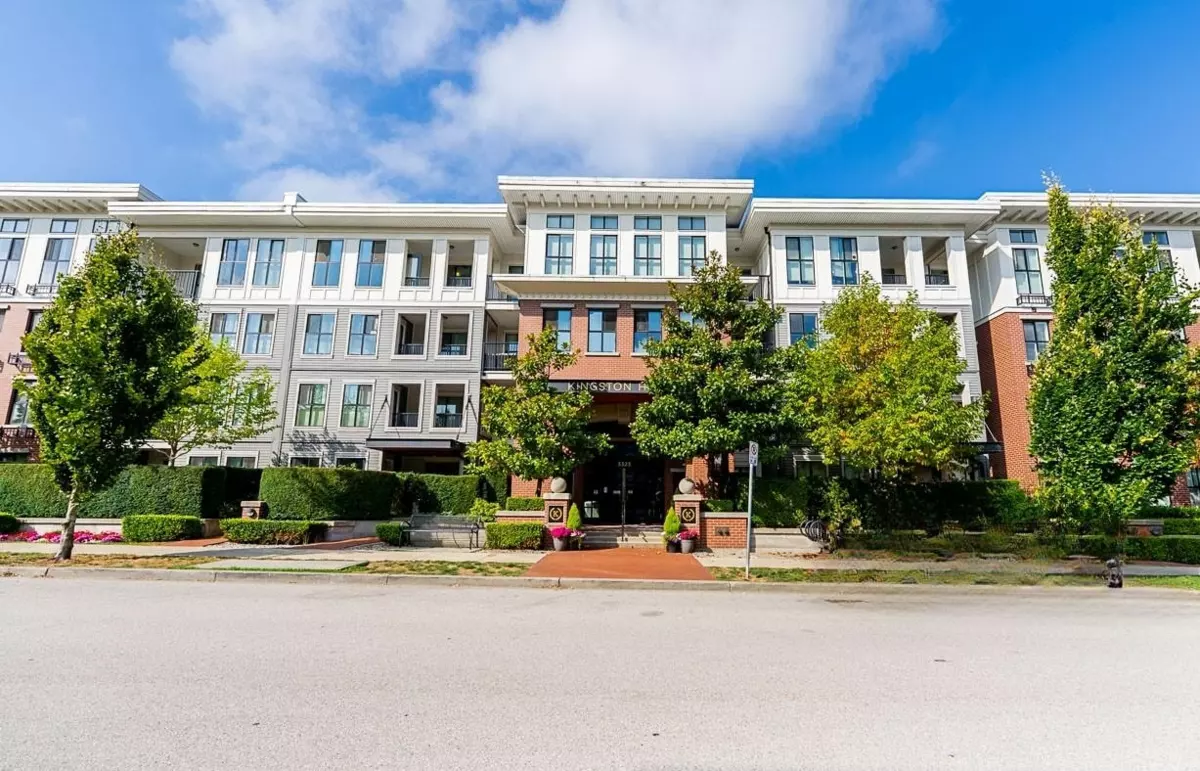 Garage Interior Photo of 421 3323 151 Street, Surrey, BC