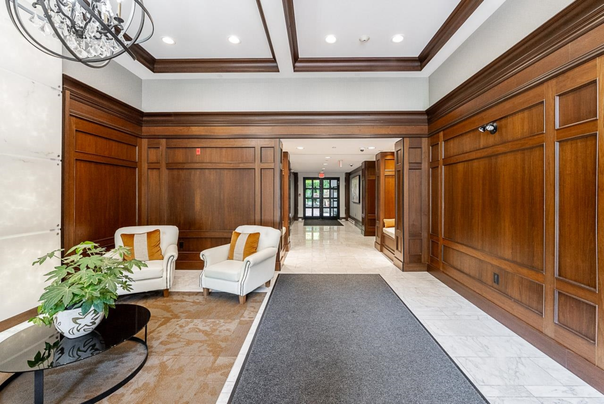 Hallway Photo of 421 3323 151 Street, Surrey, BC