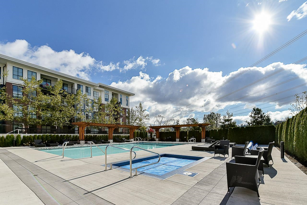 Outdoor Kitchen Photo of 421 3323 151 Street, Surrey, BC