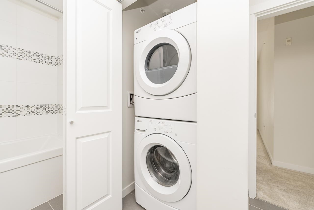 Powder Room Photo of 421 3323 151 Street, Surrey, BC