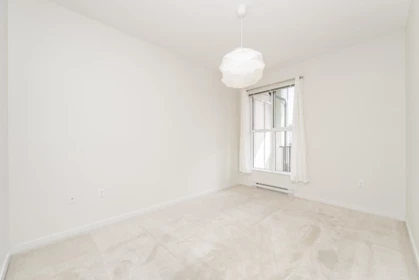 Walk-In Closet Photo of 421 3323 151 Street, Surrey, BC