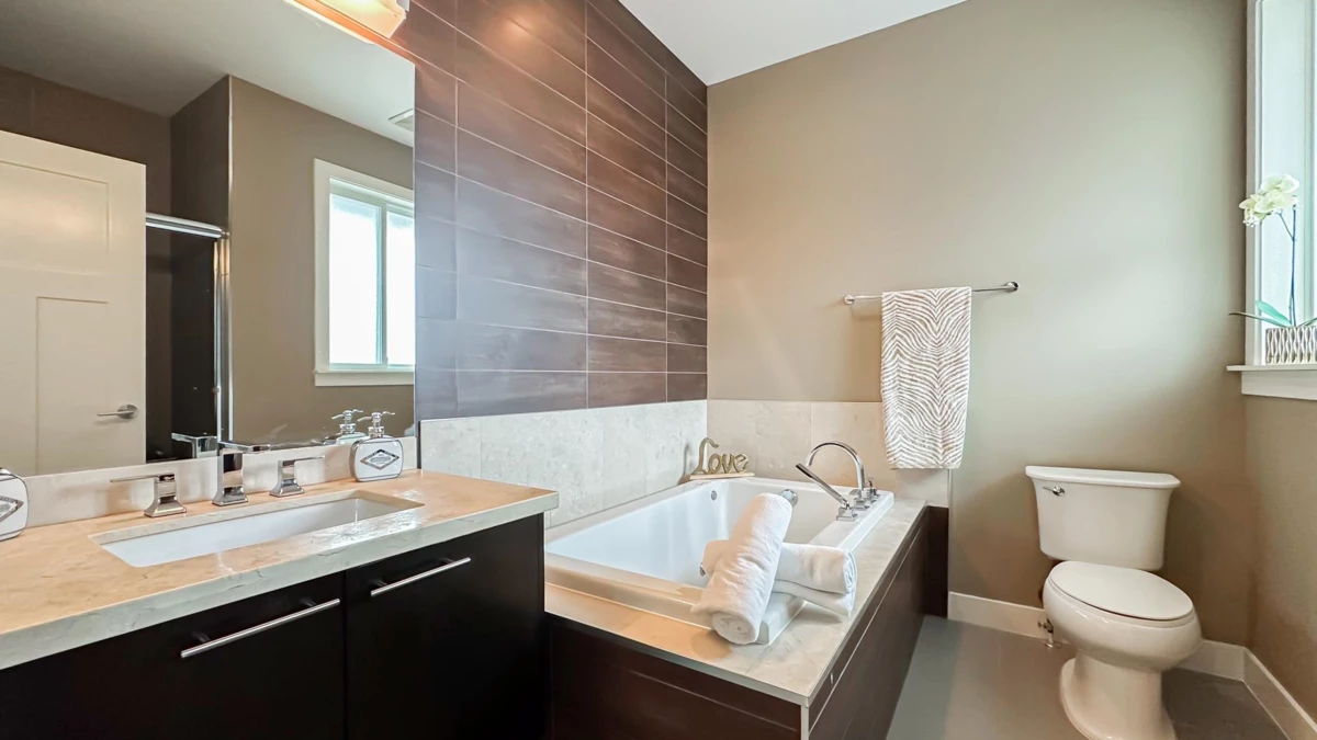 Laundry Room Photo of 25 15977 26 Avenue, Surrey, BC