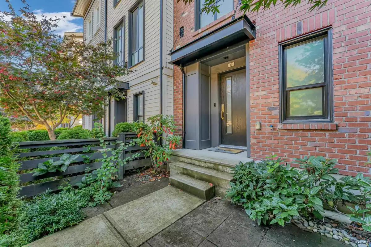 Walk-In Closet Photo of 15 15828 27 Avenue, Surrey, BC