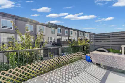 Primary Bathroom Photo of 15 15828 27 Avenue, Surrey, BC