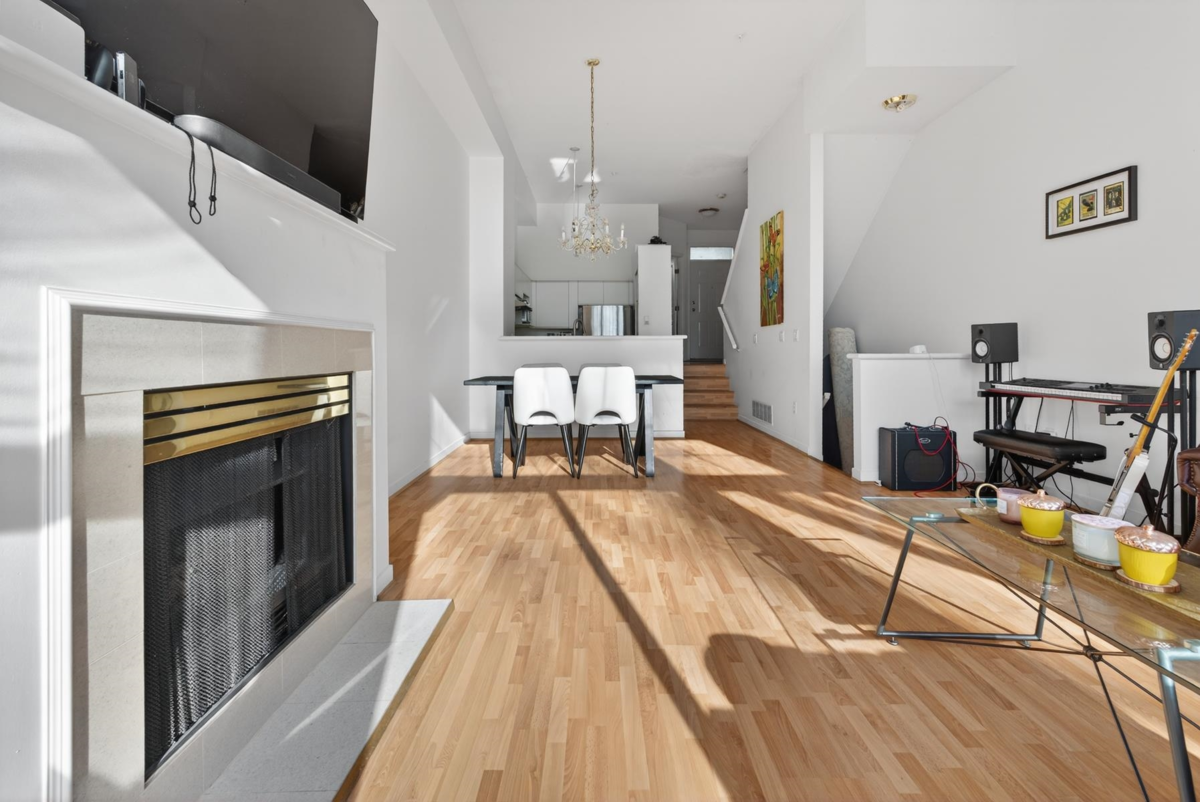 Dining Area Photo of 3 3580 Rainier Place, Vancouver, BC