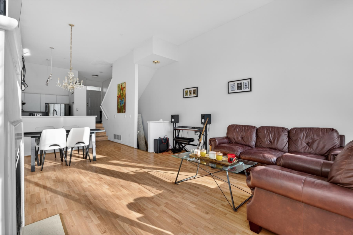 Hallway Photo of 3 3580 Rainier Place, Vancouver, BC