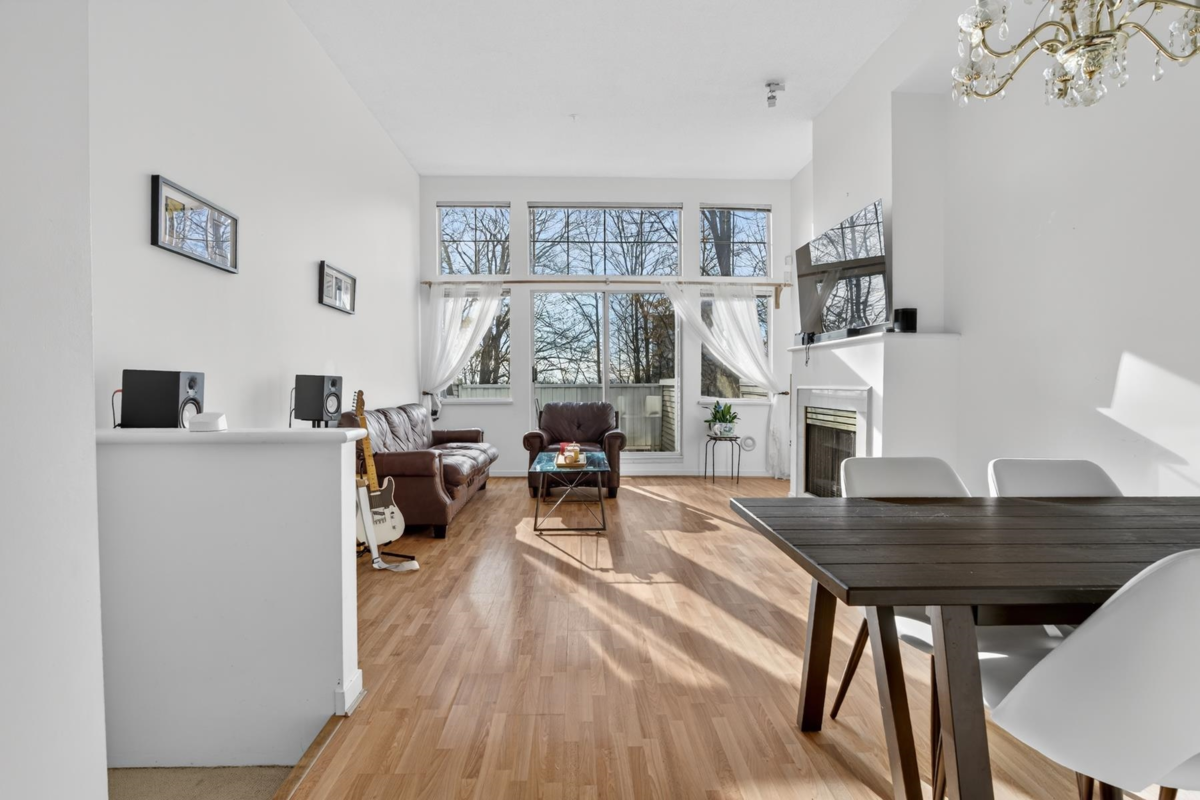 Outdoor Patio Photo of 3 3580 Rainier Place, Vancouver, BC