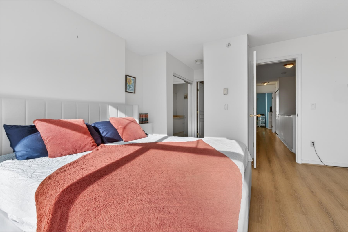 Walk-In Closet Photo of 3 3580 Rainier Place, Vancouver, BC