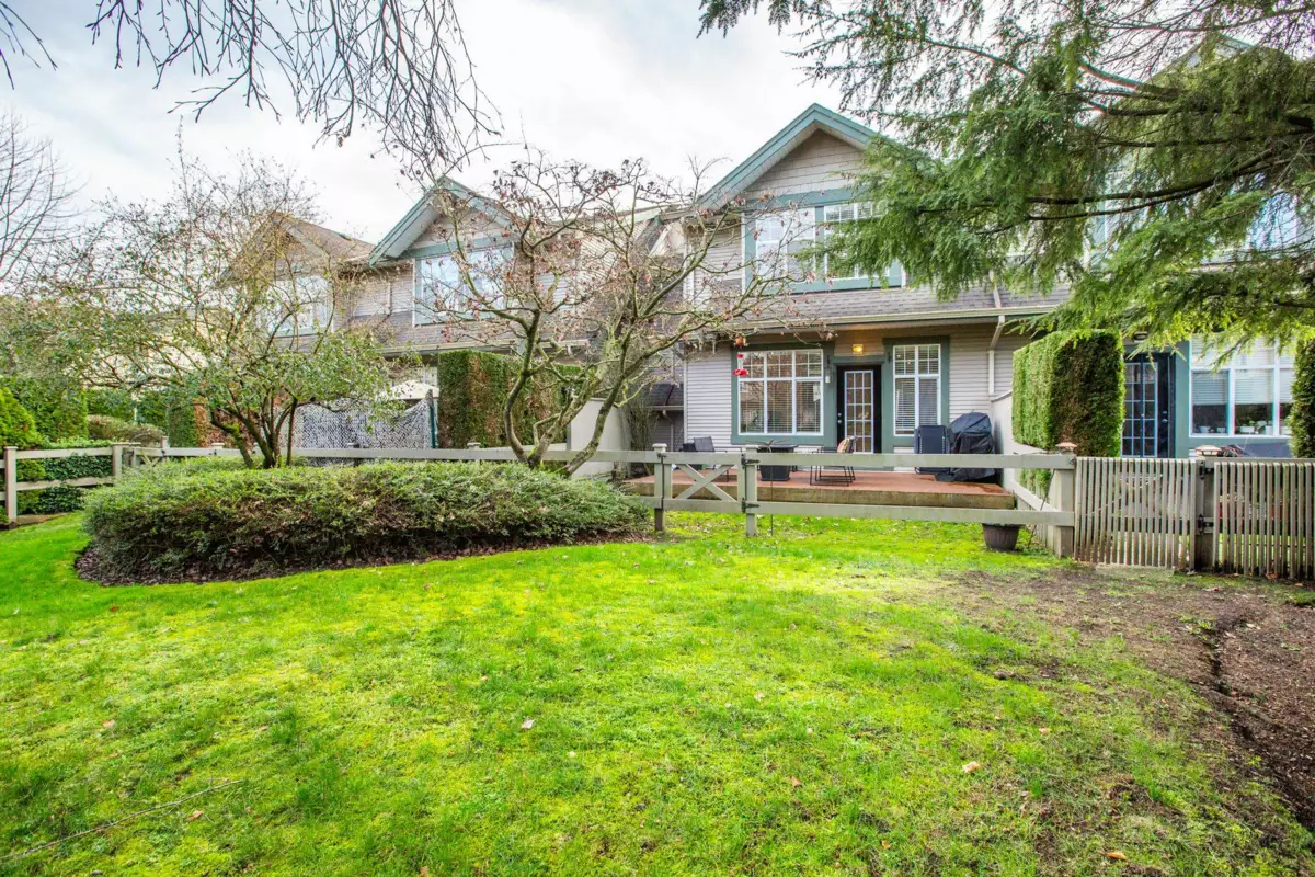 Fitness Center Photo Near 66 6050 166 Street, Surrey, BC