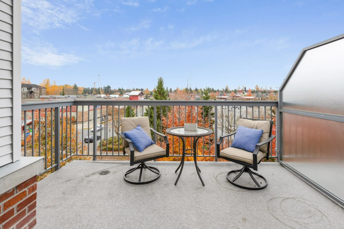 Basement Recreation Room Photo of 401 18755 68 Avenue, Surrey, BC
