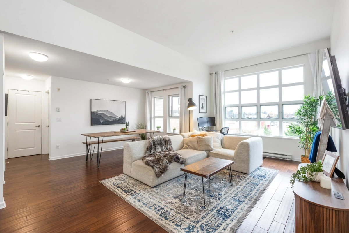 Breakfast Nook Photo of 401 18755 68 Avenue, Surrey, BC