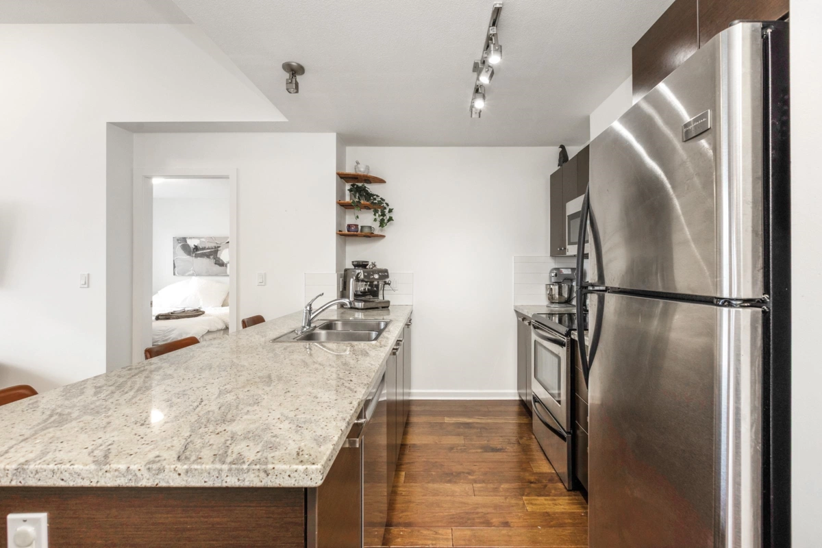 Family Room Photo of 401 18755 68 Avenue, Surrey, BC