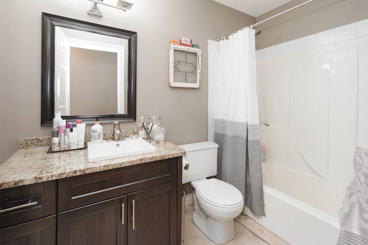 Dining Area Photo of 13 5415 Peach Road, Chilliwack, BC
