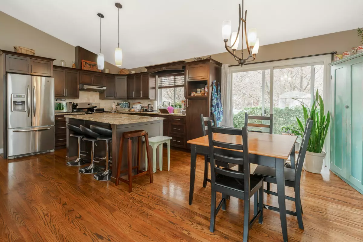Living Room Photo of 13 5415 Peach Road, Chilliwack, BC