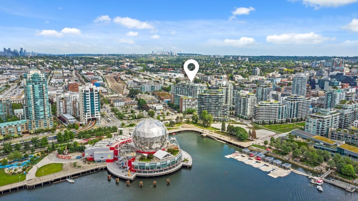 Backyard Photo of 816 1618 Quebec Street, Vancouver, BC