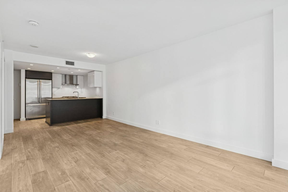 Kitchen Photo of 816 1618 Quebec Street, Vancouver, BC